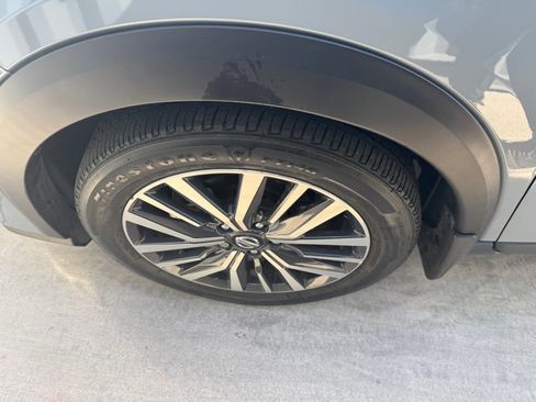 Used 2021 Nissan Kicks SR w/ Exterior Package image 8