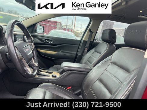 Used 2018 GMC Acadia Denali w/ Technology Package image 11