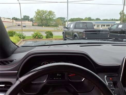 Used 2021 Chevrolet Tahoe RST w/ Luxury Package image 36