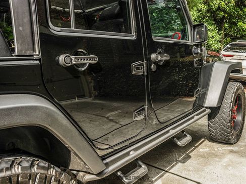 Used 2014 Jeep Wrangler Unlimited Rubicon AWD/4WD image 92