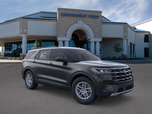 New 2026 Ford Explorer Active image 7