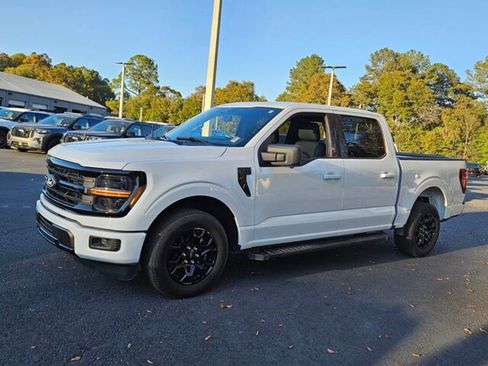 Used 2024 Ford F150 XLT w/ XLT Black Appearance Package image 3