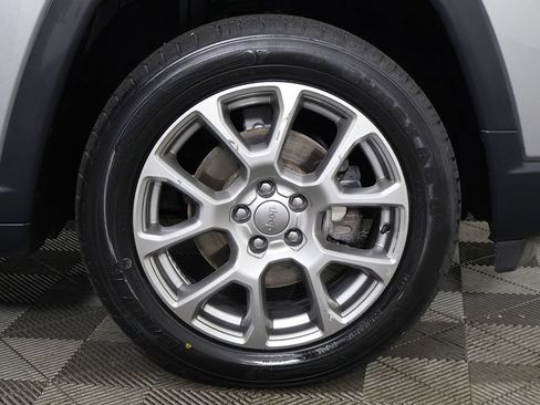 Used 2022 Jeep Compass Latitude AWD/4WD image 21