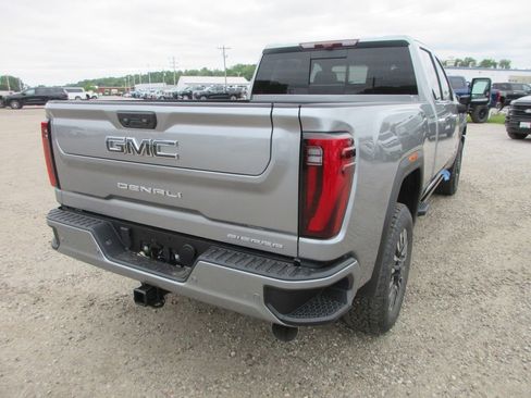 New 2026 GMC Sierra 2500 Denali Ultimate AWD/4WD image 5