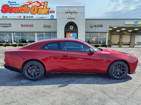 New 2024 Dodge Charger R/T w/ Plus Group image 2