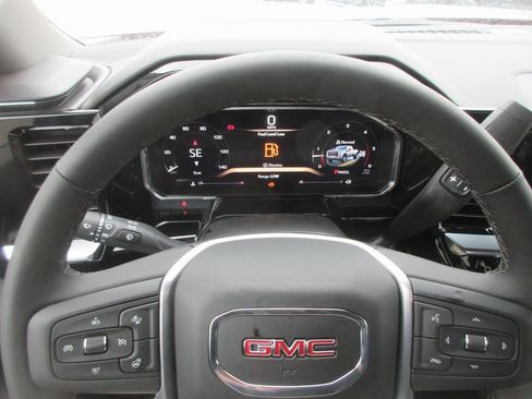 New 2026 GMC Sierra 3500 SLT w/ SLT Premium Package image 18