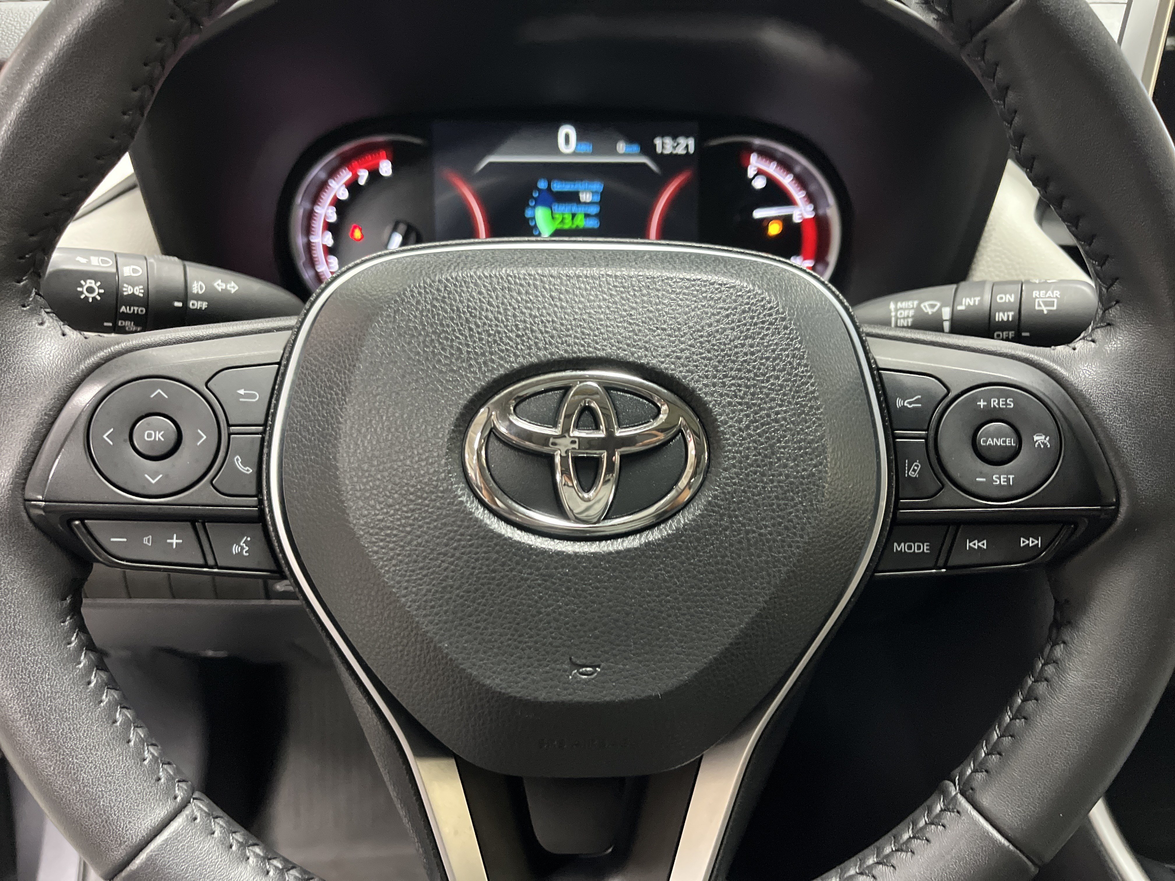 Certified 2025 Toyota RAV4 XLE Premium FWD image 18