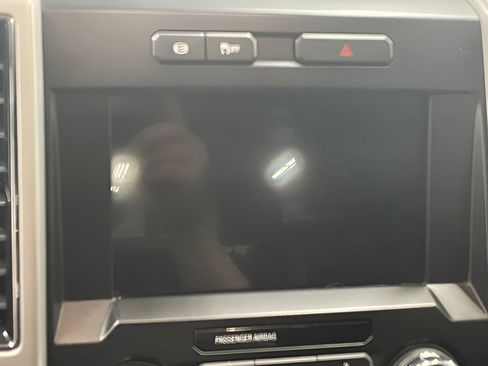 Used 2021 Ford F250 Lariat w/ Chrome Package image 12