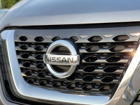 Used 2020 Nissan Kicks S FWD image 9