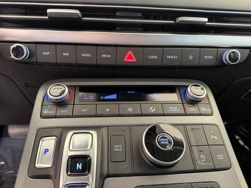 Used 2025 Hyundai Palisade SEL FWD image 44