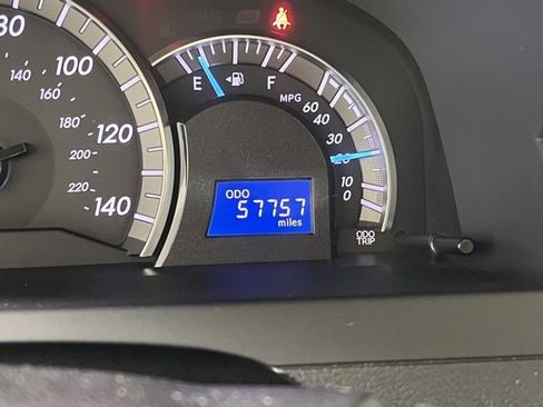 Used 2012 Toyota Camry SE image 27