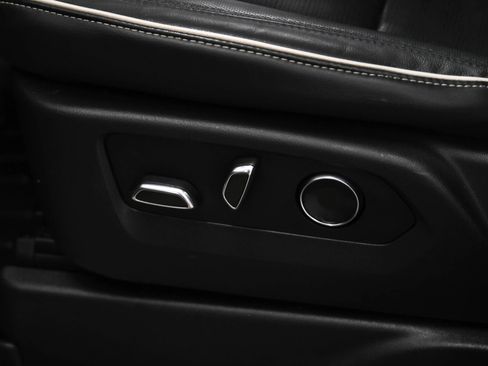 Used 2021 Cadillac Escalade Sport RWD image 29