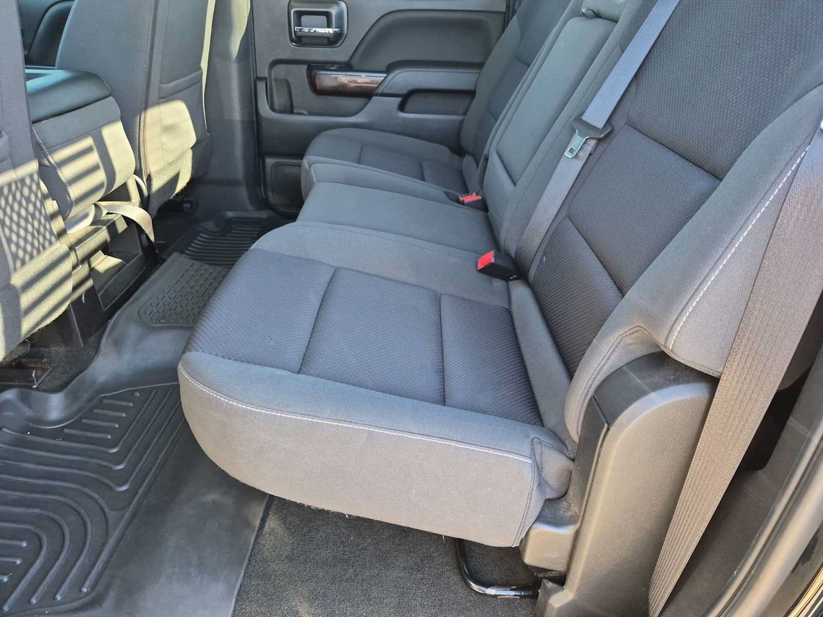 Used 2018 GMC Sierra 1500 SLE w/ Elevation Edition AWD/4WD image 19