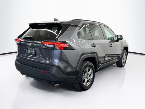 Used 2025 Toyota RAV4 XLE AWD/4WD image 9