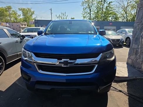 Used 2018 Chevrolet Colorado LT RWD image 2