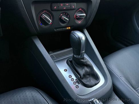 Used 2014 Volkswagen Jetta SE image 23
