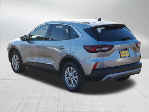 Used 2024 Ford Escape Active AWD/4WD image 5