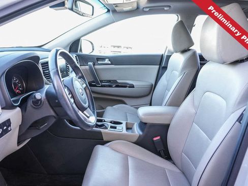 Used 2021 Kia Sportage EX w/ EX Technology Package FWD image 12