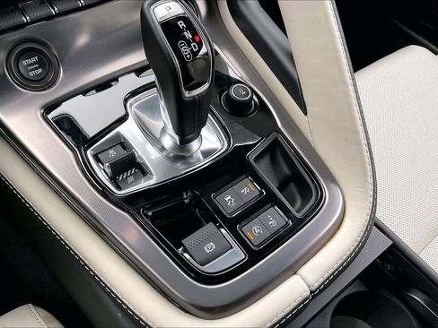 Used 2024 Jaguar F-TYPE R image 34