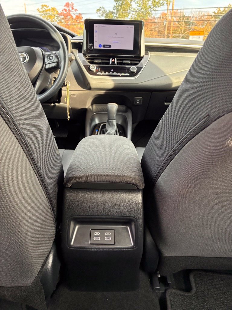 Used 2026 Toyota Corolla LE FWD image 15
