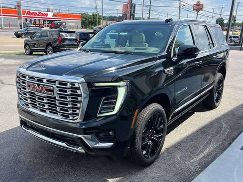 New 2026 GMC Yukon Denali w/ Sun & Power Step Package AWD/4WD image 7