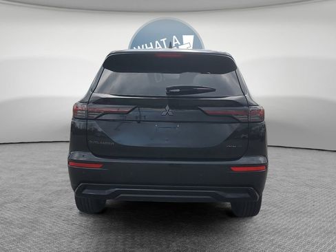 New 2026 Mitsubishi Outlander LE FWD image 5