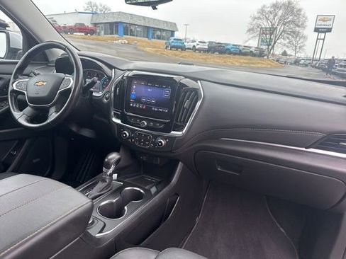 Used 2021 Chevrolet Traverse Premier AWD/4WD image 32