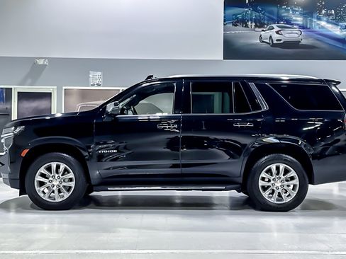 Used 2024 Chevrolet Tahoe Premier AWD/4WD image 2