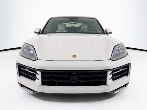 Certified 2024 Porsche Cayenne S AWD/4WD image 6