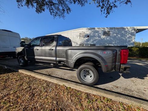 New 2026 Ford F350 XLT image 9