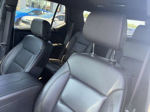 Used 2023 Chevrolet Traverse LT AWD/4WD image 11