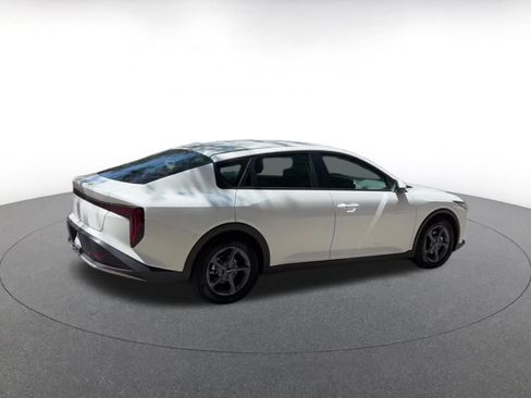 Used 2025 Kia K4 FWD image 15