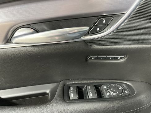 Used 2019 Cadillac XT5 Luxury w/ LPO, Radiant Package AWD/4WD image 16
