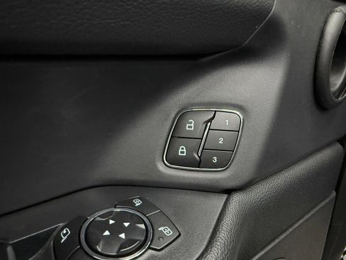 Used 2023 Ford Expedition Max Limited image 5