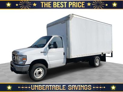 Used 2017 Ford E-450 and Econoline 450 Super Duty w/ Power Windows & Locks Group