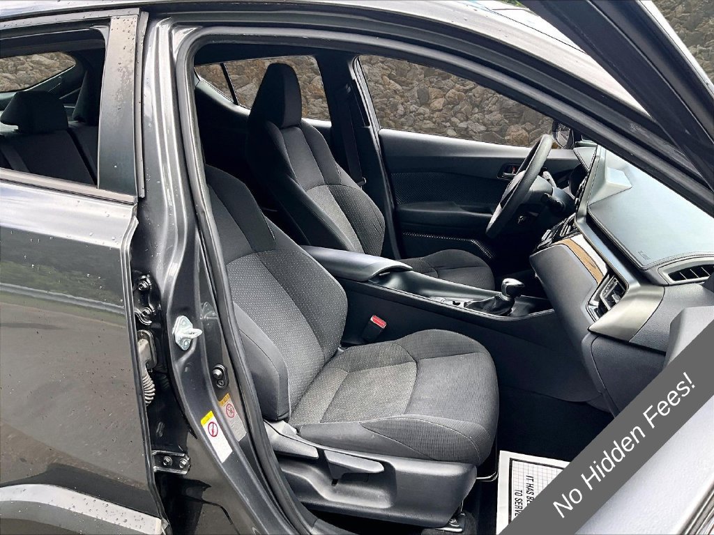 Used 2019 Toyota C-HR LE FWD image 6