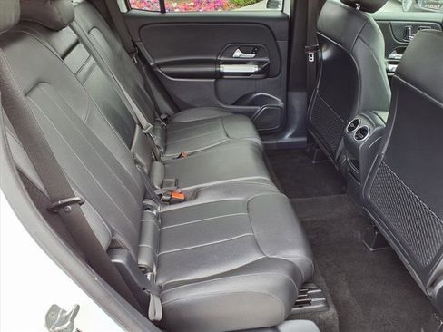 Certified 2024 Mercedes-Benz GLB 250 image 19