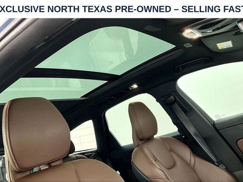 Used 2021 Volvo XC60 T5 Momentum w/ Premium Package FWD image 22