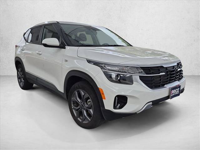 Used 2026 Kia Seltos LX AWD/4WD image 3