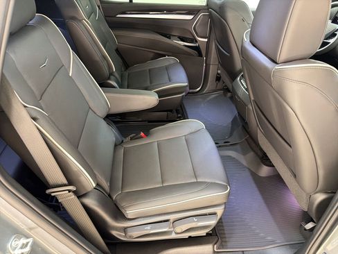 Certified 2026 Cadillac Escalade Luxury w/ LPO, Floor Liner Package AWD/4WD image 29