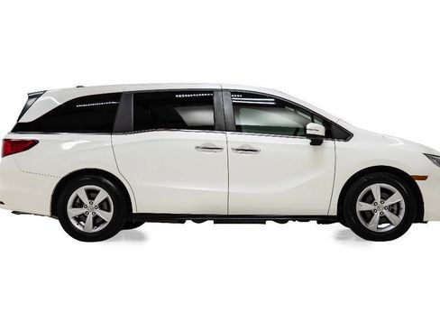 Used 2019 Honda Odyssey EX image 5