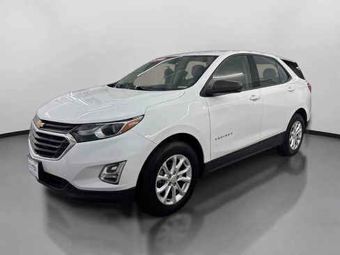 Used 2019 Chevrolet Equinox LS FWD image 4