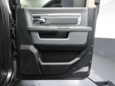 Used 2017 RAM 1500 Big Horn AWD/4WD image 44