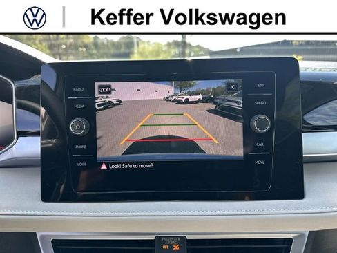 New 2026 Volkswagen Taos SE FWD image 24