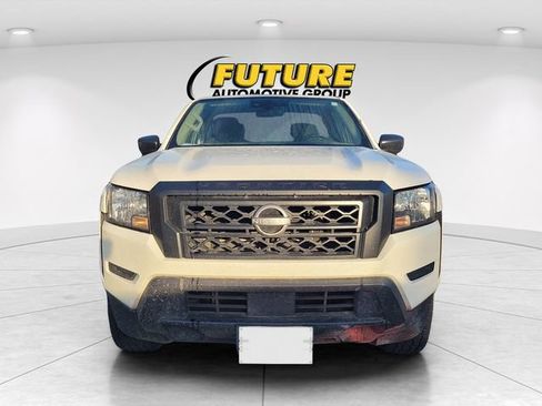 Used 2022 Nissan Frontier S image 2