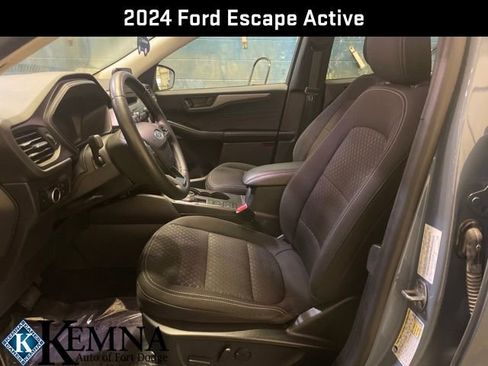 Used 2024 Ford Escape Active image 10