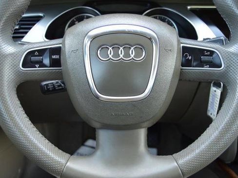 Used 2010 Audi A5 2.0T Premium image 19