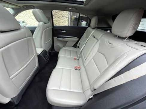Used 2019 Cadillac XT4 Luxury w/ Cold Weather Package AWD/4WD image 25