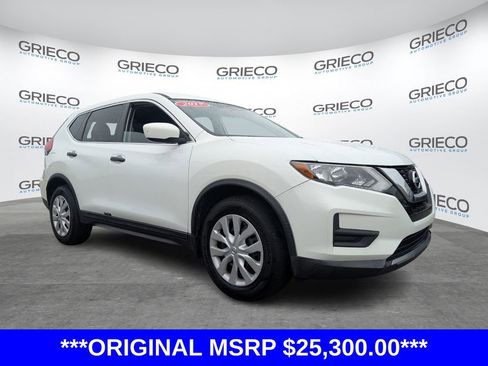 Used 2017 Nissan Rogue S image 1