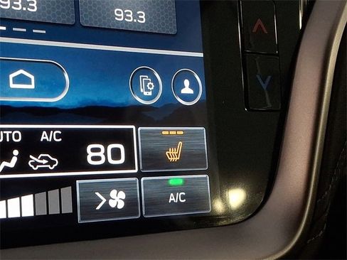 Certified 2025 Subaru Outback Premium image 23